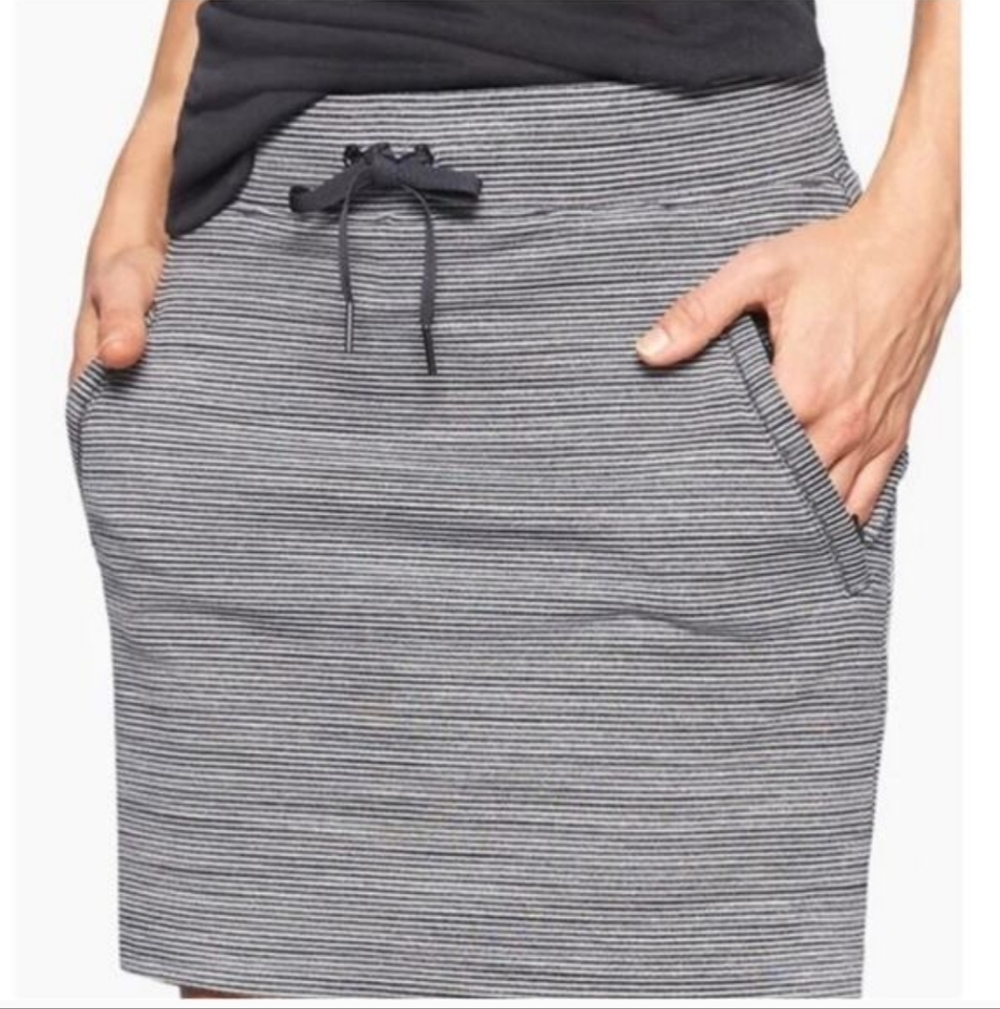 Athleta Stripes Skort SMALL
